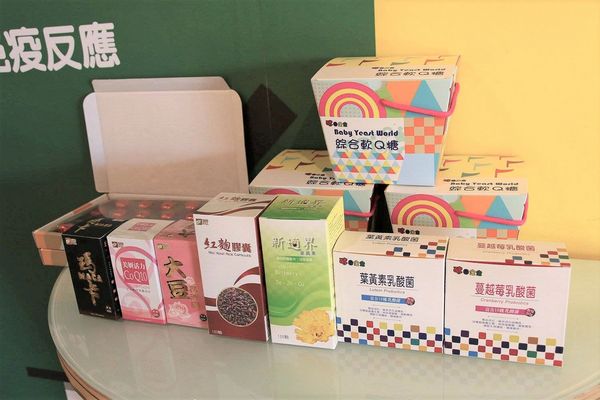 酵母寶寶の異想世界：【嘉義景點】嘉義民雄免費新景點~酵母寶寶の異想世界，趕快收納在口袋行程裡吧/白色童趣的城堡/酵母菌、醋酸菌、乳酸菌的酵素製成/親子旅遊休憩園區