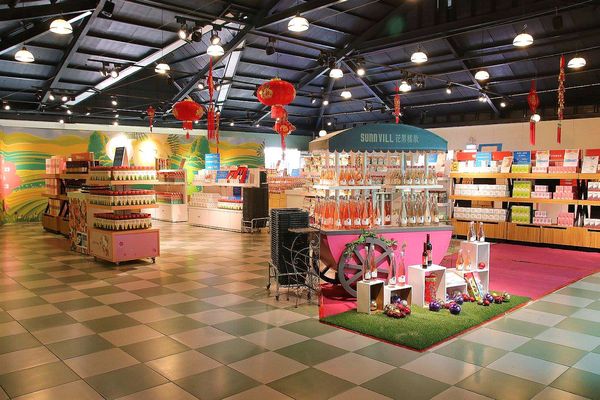 酵母寶寶の異想世界：【嘉義景點】嘉義民雄免費新景點~酵母寶寶の異想世界，趕快收納在口袋行程裡吧/白色童趣的城堡/酵母菌、醋酸菌、乳酸菌的酵素製成/親子旅遊休憩園區