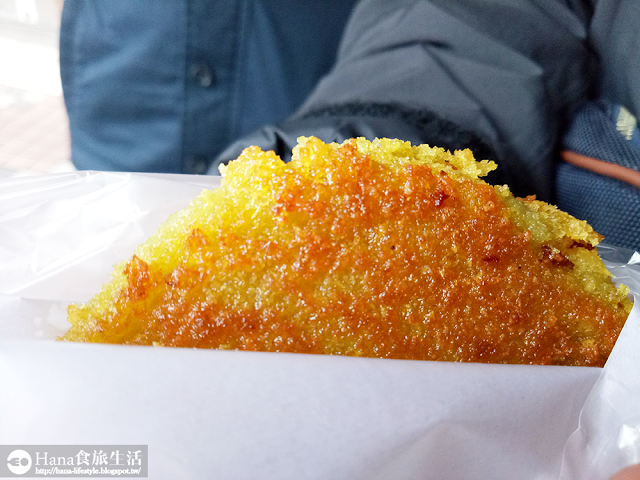 【新北瑞芳】阿婆蕃薯粿 | 瑞芳車站對面民生街上 古早味紮實地瓜餅 煎炸至