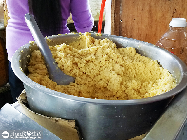 【新北瑞芳】阿婆蕃薯粿 | 瑞芳車站對面民生街上 古早味紮實地瓜餅 煎炸至