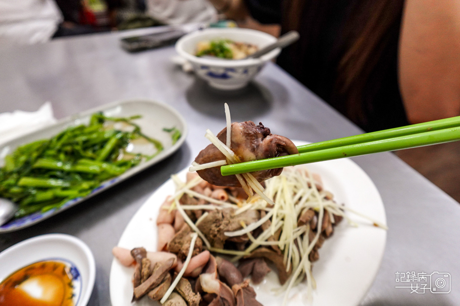 22高雄鴨肉本鴨肉珍魯肉飯鴨肉飯鴨肉冬粉鴨心鴨肝鴨胗下水湯.jpg
