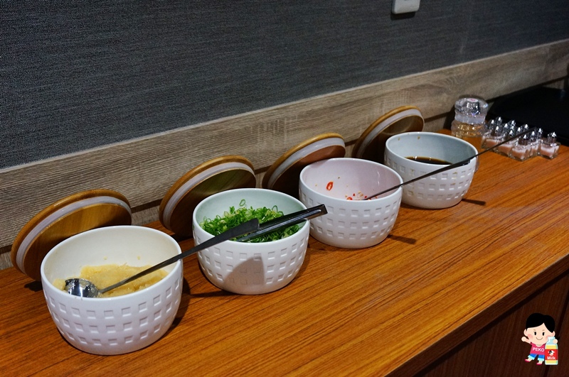 盛鍋宴.台中火鍋.盛鍋宴精緻小火鍋.海鮮鍋.台中美食.崇德路美食.崇德路火鍋.盛鍋宴菜單.