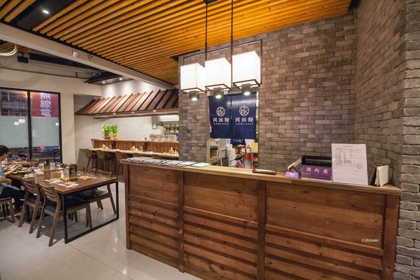 [吃喝]轉瞬來到日本的深夜食堂～同拉麵とともに（文心店）。