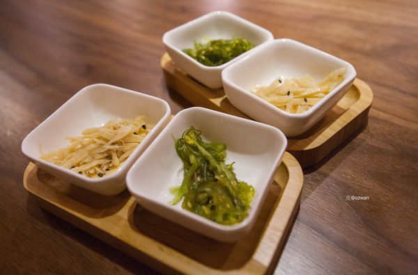 [吃喝]轉瞬來到日本的深夜食堂～同拉麵とともに（文心店）。