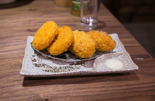 [吃喝]轉瞬來到日本的深夜食堂～同拉麵とともに（文心店）。