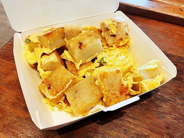 ||吃。台北|| 高三孝 在教室裡吃早餐、招牌碳烤土司