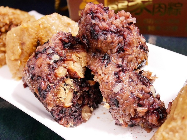 龐家肉粽：龐家肉粽-用料最霸氣的南部粽子  端午節快到了  趕快來試試超厲害肉粽  吃完回不去