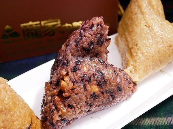 龐家肉粽：龐家肉粽-用料最霸氣的南部粽子  端午節快到了  趕快來試試超厲害肉粽  吃完回不去