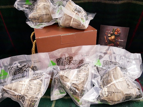 龐家肉粽：龐家肉粽-用料最霸氣的南部粽子  端午節快到了  趕快來試試超厲害肉粽  吃完回不去