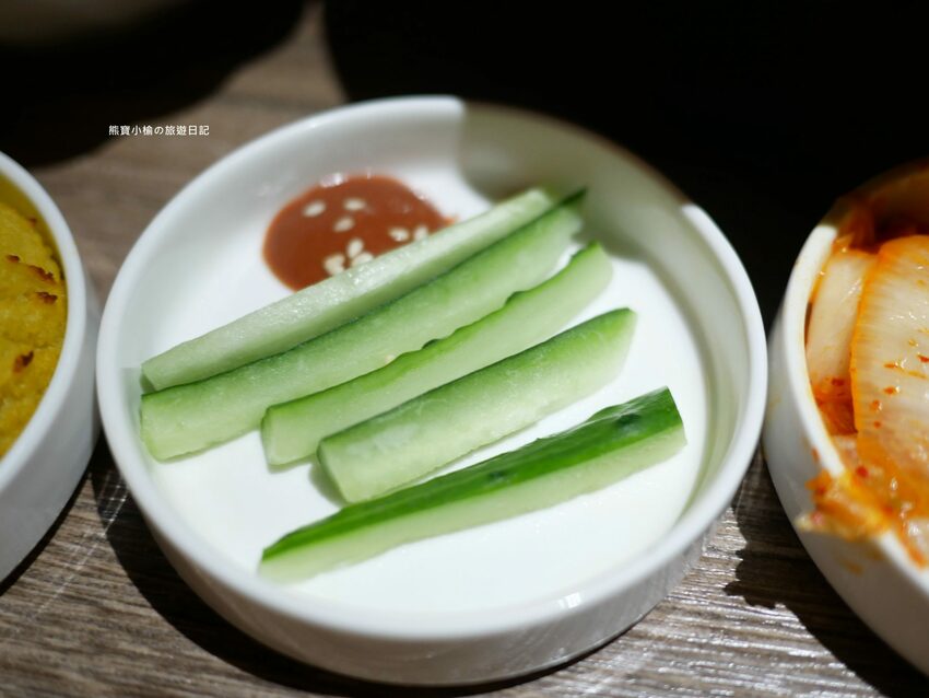 【台中后里美食】燒肉同話台中麗寶店，燒肉套餐1399元起！牛連忘返雙人套餐用餐心得，蔥鹽牛舌、伊比利豬、金黃酥脆手拿棒好吃！內文附詳細菜單價位介紹。 @熊寶小榆の旅遊日記