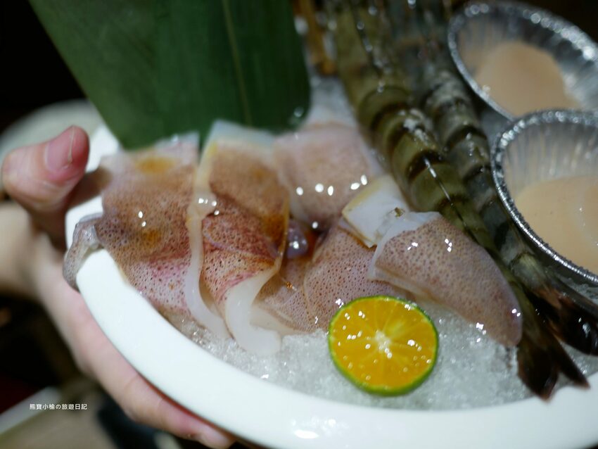 【台中后里美食】燒肉同話台中麗寶店，燒肉套餐1399元起！牛連忘返雙人套餐用餐心得，蔥鹽牛舌、伊比利豬、金黃酥脆手拿棒好吃！內文附詳細菜單價位介紹。 @熊寶小榆の旅遊日記