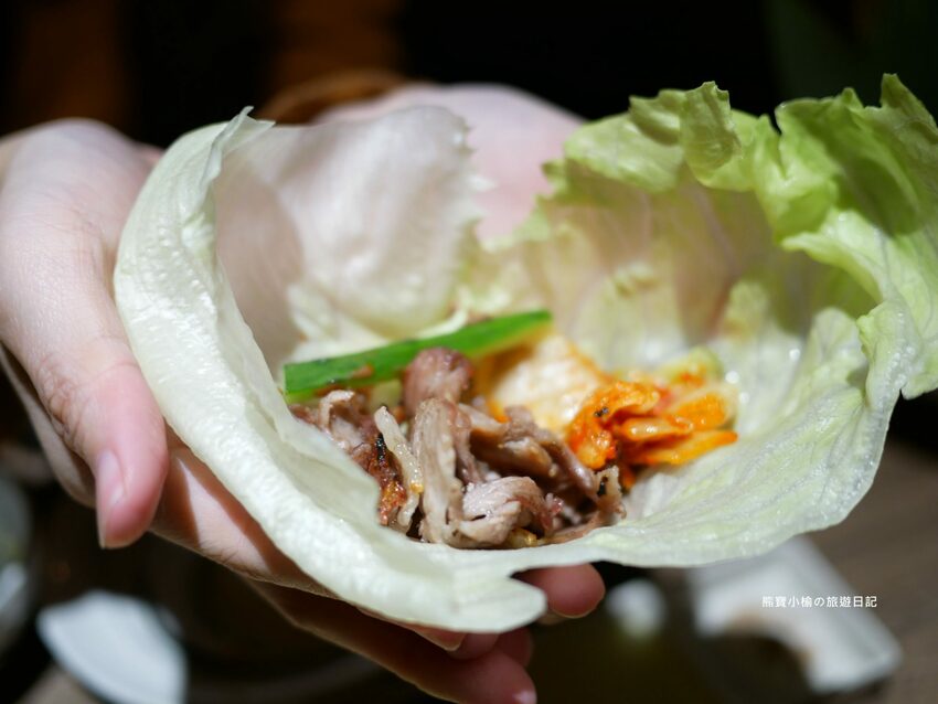 【台中后里美食】燒肉同話台中麗寶店，燒肉套餐1399元起！牛連忘返雙人套餐用餐心得，蔥鹽牛舌、伊比利豬、金黃酥脆手拿棒好吃！內文附詳細菜單價位介紹。 @熊寶小榆の旅遊日記