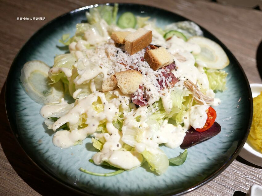 【台中后里美食】燒肉同話台中麗寶店，燒肉套餐1399元起！牛連忘返雙人套餐用餐心得，蔥鹽牛舌、伊比利豬、金黃酥脆手拿棒好吃！內文附詳細菜單價位介紹。 @熊寶小榆の旅遊日記