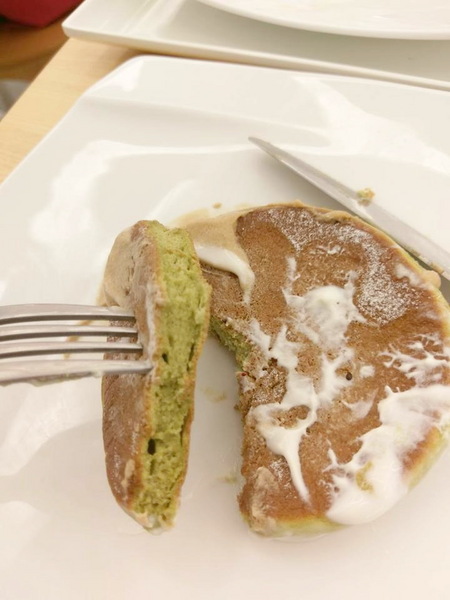 南港CHAFFEE：南港CHAFFEE-天仁茗茶旗下新品牌  意味著自由開放的茶空間  舒服的環境  悠閒的氣氛  美味的茶飲和餐點  下午茶時光的好選擇