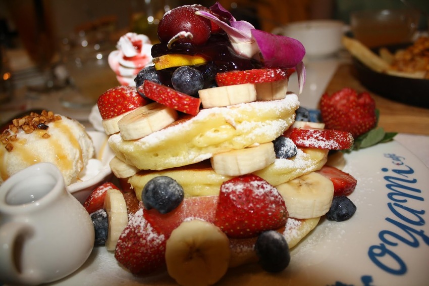 【捷運新埔站美食】Oyami cafe-IG打卡美食 夏威夷鬆餅,板橋下午茶／新埔義式餐廳／咖啡鬆餅／韓式炸雞