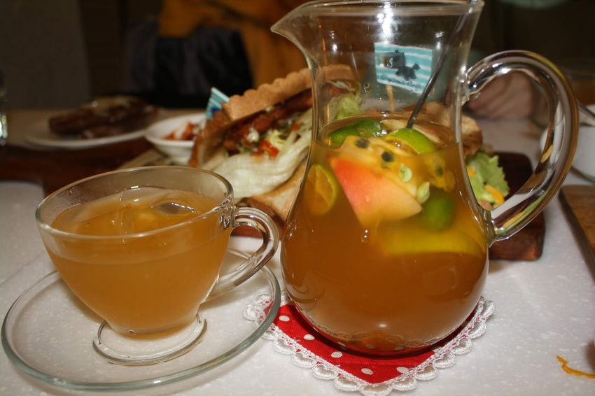 【捷運新埔站美食】Oyami cafe-IG打卡美食 夏威夷鬆餅,板橋下午茶／新埔義式餐廳／咖啡鬆餅／韓式炸雞