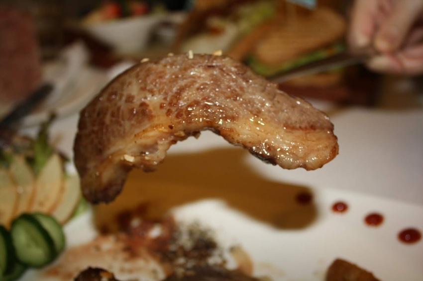 【捷運新埔站美食】Oyami cafe-IG打卡美食 夏威夷鬆餅,板橋下午茶／新埔義式餐廳／咖啡鬆餅／韓式炸雞