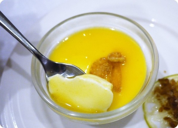 Oyami cafe(板橋店):【板橋下午茶】OYAMI CAFE 姊妹午後聊天約會首選,鬆餅 / 義大利麵,捷運新埔站