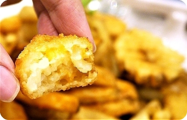 Oyami cafe(板橋店):【板橋下午茶】OYAMI CAFE 姊妹午後聊天約會首選,鬆餅 / 義大利麵,捷運新埔站