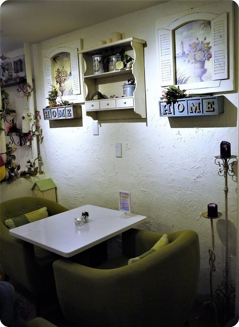 Oyami cafe(板橋店):【板橋下午茶】OYAMI CAFE 姊妹午後聊天約會首選,鬆餅 / 義大利麵,捷運新埔站