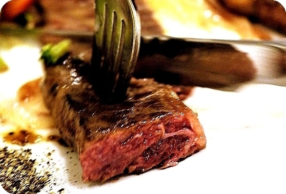 Oyami cafe(板橋店):【板橋下午茶】OYAMI CAFE 姊妹午後聊天約會首選,鬆餅 / 義大利麵,捷運新埔站