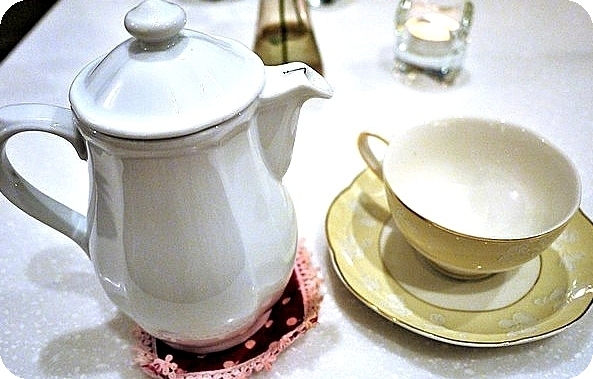 Oyami cafe(板橋店):【板橋下午茶】OYAMI CAFE 姊妹午後聊天約會首選,鬆餅 / 義大利麵,捷運新埔站