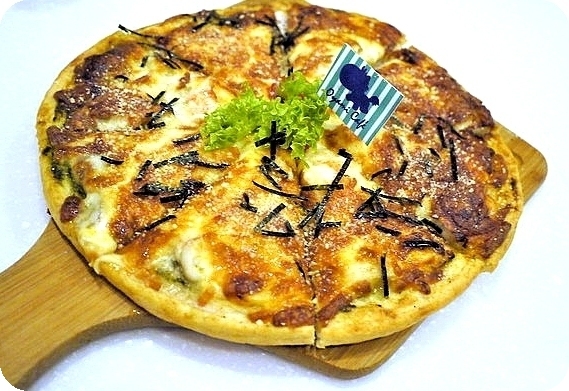 Oyami cafe(板橋店):【板橋下午茶】OYAMI CAFE 姊妹午後聊天約會首選,鬆餅 / 義大利麵,捷運新埔站