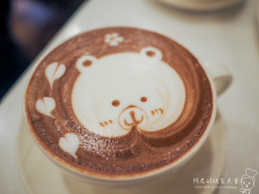 【新北】Oyami Cafe 新埔店｜超吸睛龍蝦義大利麵｜令人少女心噴發的夢幻餐廳｜板橋下午茶｜義式餐廳ｘ咖啡鬆餅