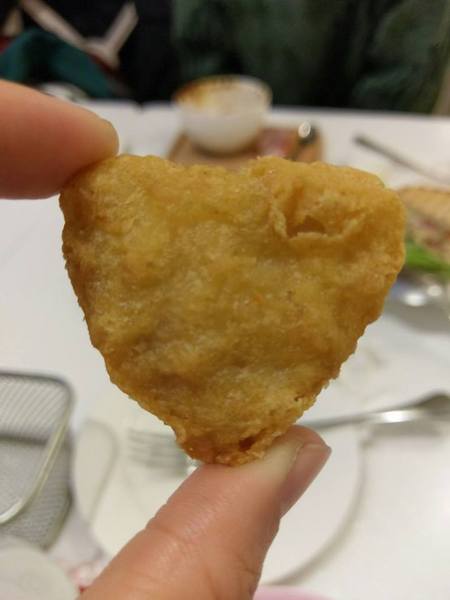 Oyami cafe(板橋店)：Oyami cafe-板橋美食  靠近捷運新埔站 包含鬆餅、義大利麵等  超適合和姊妹來這邊享用下午茶