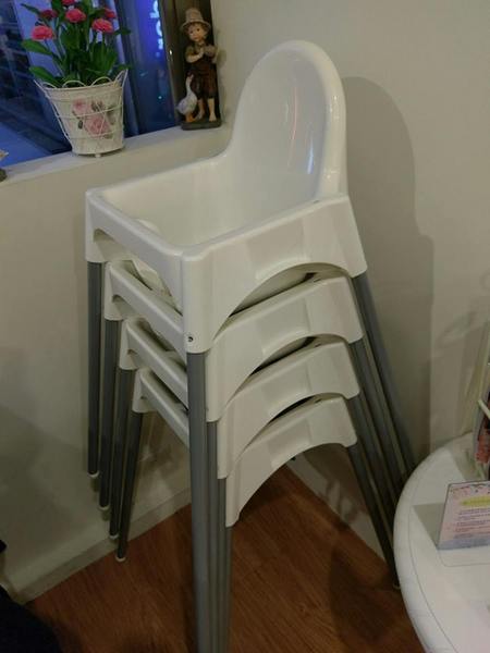 Oyami cafe(板橋店)：Oyami cafe-板橋美食  靠近捷運新埔站 包含鬆餅、義大利麵等  超適合和姊妹來這邊享用下午茶