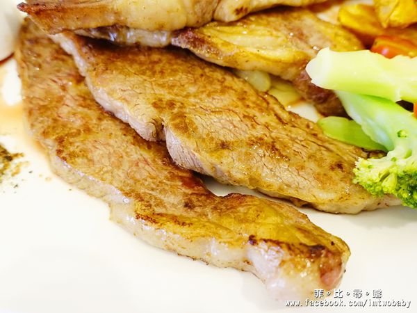 Oyami cafe(板橋店):【捷運美食】Oyami 板橋新埔店 法式鄉村風格少女心大爆發的夢幻餐廳 姊妹談心聚餐首選 下午茶 / 義大利麵 / 鬆餅 捷運新埔站