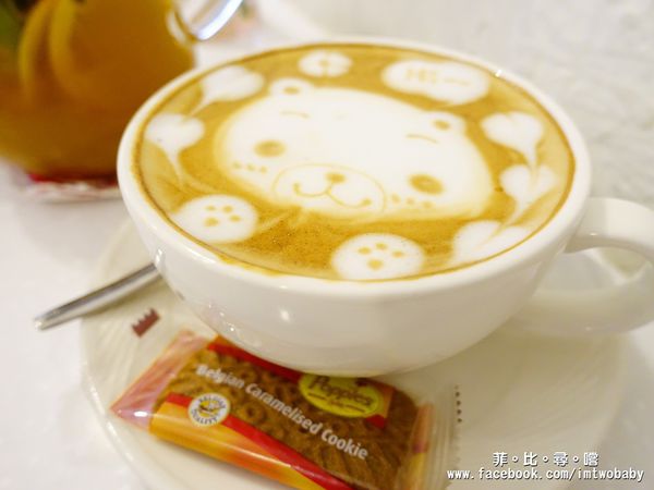 Oyami cafe(板橋店):【捷運美食】Oyami 板橋新埔店 法式鄉村風格少女心大爆發的夢幻餐廳 姊妹談心聚餐首選 下午茶 / 義大利麵 / 鬆餅 捷運新埔站