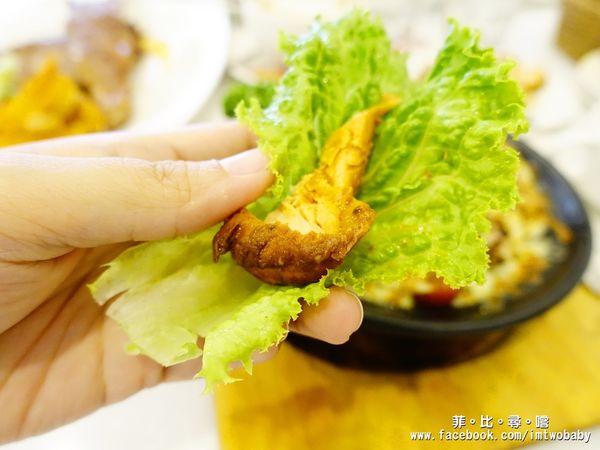 Oyami cafe(板橋店):【捷運美食】Oyami 板橋新埔店 法式鄉村風格少女心大爆發的夢幻餐廳 姊妹談心聚餐首選 下午茶 / 義大利麵 / 鬆餅 捷運新埔站