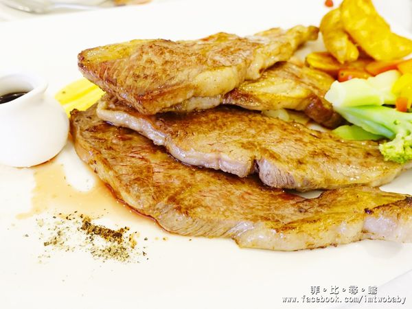Oyami cafe(板橋店):【捷運美食】Oyami 板橋新埔店 法式鄉村風格少女心大爆發的夢幻餐廳 姊妹談心聚餐首選 下午茶 / 義大利麵 / 鬆餅 捷運新埔站