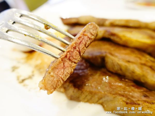 Oyami cafe(板橋店):【捷運美食】Oyami 板橋新埔店 法式鄉村風格少女心大爆發的夢幻餐廳 姊妹談心聚餐首選 下午茶 / 義大利麵 / 鬆餅 捷運新埔站