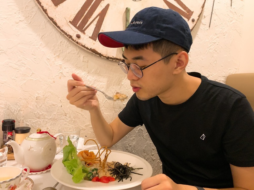 【Oyami Cafe 新埔店】 ｜(板橋下午茶、新埔義式餐廳、板橋下午茶、咖啡鬆餅、韓式炸雞) 鄰近捷運新埔站三號出口