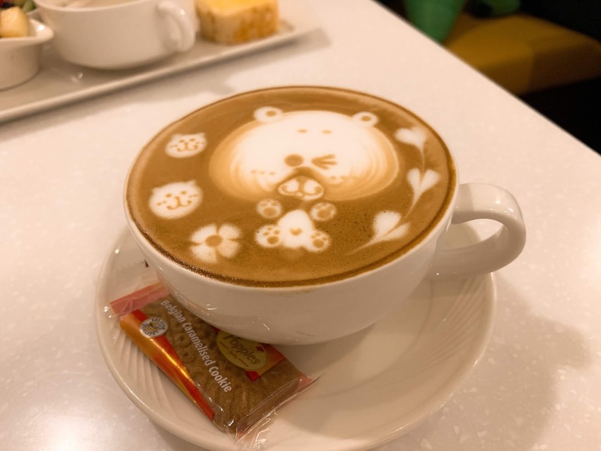 【Oyami Cafe 新埔店】 ｜(板橋下午茶、新埔義式餐廳、板橋下午茶、咖啡鬆餅、韓式炸雞) 鄰近捷運新埔站三號出口