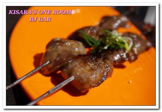 BJ BAR:台北忠孝復興站.適合好友小聚的東區平價啤酒,串燒飛鏢酒吧──BJ BAR