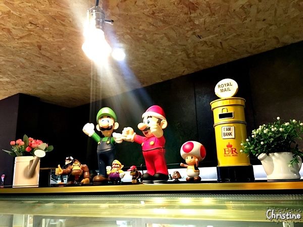 【新北。美食】新莊 / 好食記，下午茶，巷弄間的隱密咖啡廳，溫暖空間細品軟綿鬆餅，無時間限制，近捷運新莊站