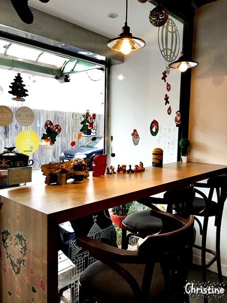 【新北。美食】新莊 / 好食記，下午茶，巷弄間的隱密咖啡廳，溫暖空間細品軟綿鬆餅，無時間限制，近捷運新莊站