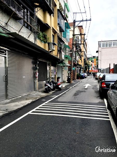 【新北。美食】新莊 / 好食記，下午茶，巷弄間的隱密咖啡廳，溫暖空間細品軟綿鬆餅，無時間限制，近捷運新莊站