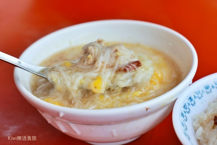 雲林美食輝煌牛肉湯|新鮮牛肉大骨熬湯一碗只要60元,續湯免費,北港朝天宮周邊美食