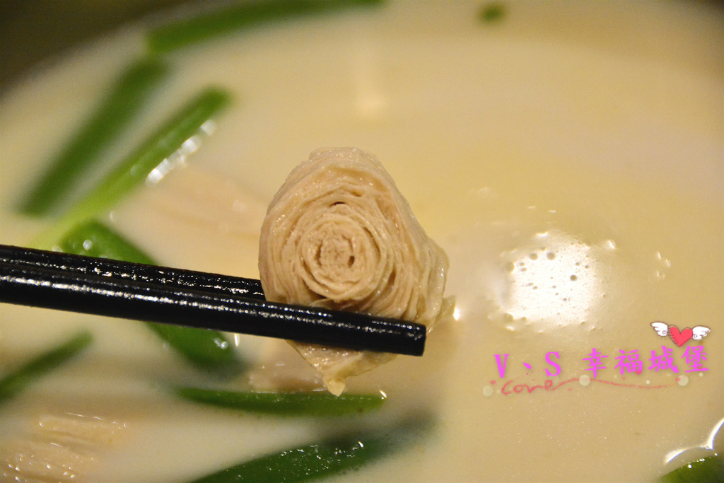 【內湖美食】洋夫人壽喜燒、鍋物、牛排 - 開幕大放送 排餐、火鍋肉品 買一送一,無低消無服務費,讓你大口大口吃肉,吃的開心滿足