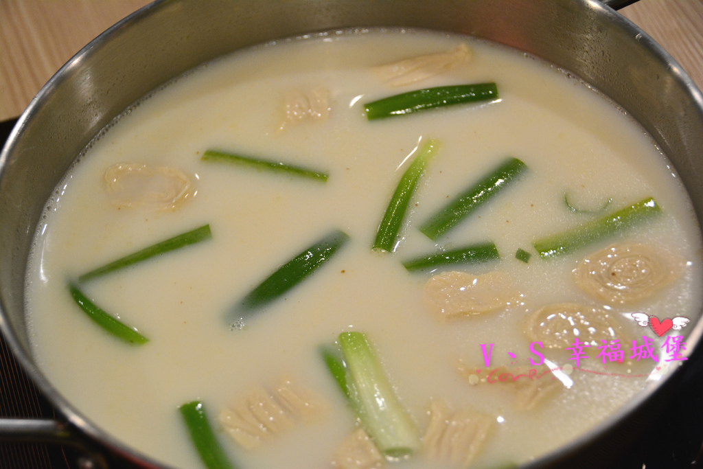 【內湖美食】洋夫人壽喜燒、鍋物、牛排 - 開幕大放送 排餐、火鍋肉品 買一送一,無低消無服務費,讓你大口大口吃肉,吃的開心滿足