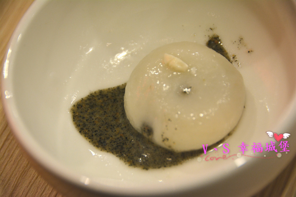 【內湖美食】洋夫人壽喜燒、鍋物、牛排 - 開幕大放送 排餐、火鍋肉品 買一送一,無低消無服務費,讓你大口大口吃肉,吃的開心滿足