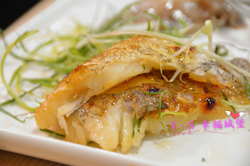 【內湖美食】洋夫人壽喜燒、鍋物、牛排 - 開幕大放送 排餐、火鍋肉品 買一送一,無低消無服務費,讓你大口大口吃肉,吃的開心滿足