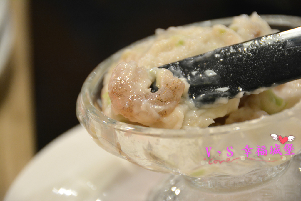 【內湖美食】洋夫人壽喜燒、鍋物、牛排 - 開幕大放送 排餐、火鍋肉品 買一送一,無低消無服務費,讓你大口大口吃肉,吃的開心滿足