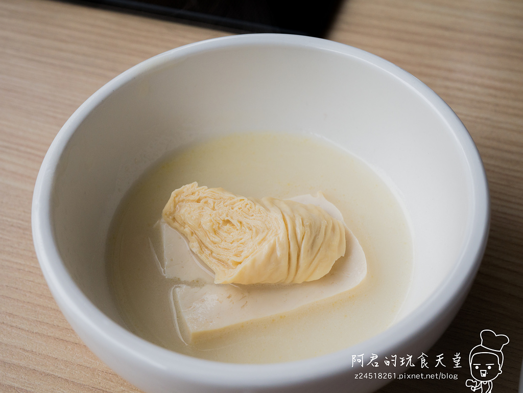 【台北】洋夫人壽喜燒、鍋物、牛排|新開幕~排餐、火鍋肉盤買一送一