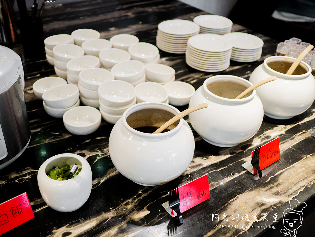 【台北】洋夫人壽喜燒、鍋物、牛排|新開幕~排餐、火鍋肉盤買一送一