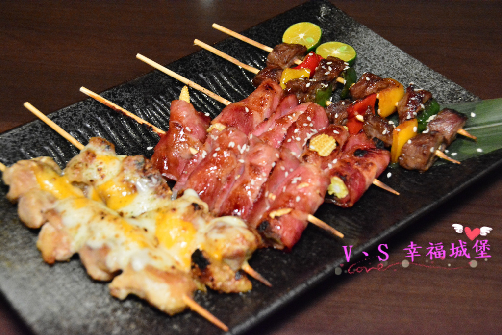 【台北美食】伙房台日私藏料理 ~ 結合川菜、燒烤、日式、鍋物、私房創意料理，一次滿足你多種享受，滿800就可用一元選一道菜喔!快約好友、姐妹淘來一趟美食之旅吧